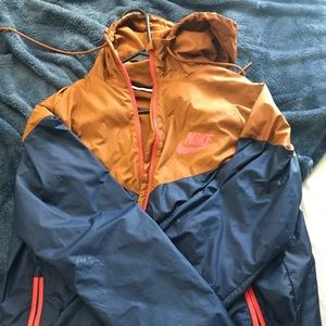 Nike men’s windbreaker